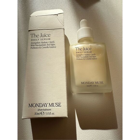 MONDAY MUSE  THE JUICE - DAILY SERUM Hydrating Serum 30ml - Picture 2 of 5